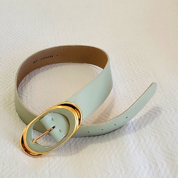 St. John Vintage Green and Gold Buckle Women's Belt - Picture 2 of 5